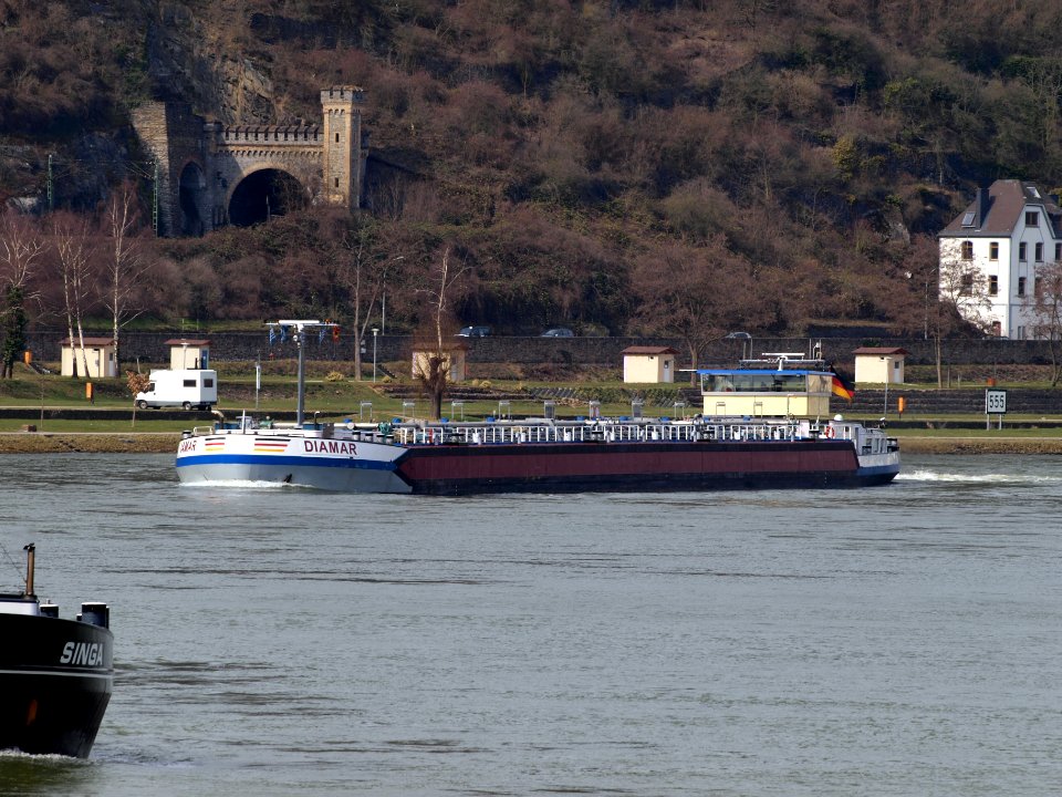Diamar, ENI 02327108 at the Rhine river pic1