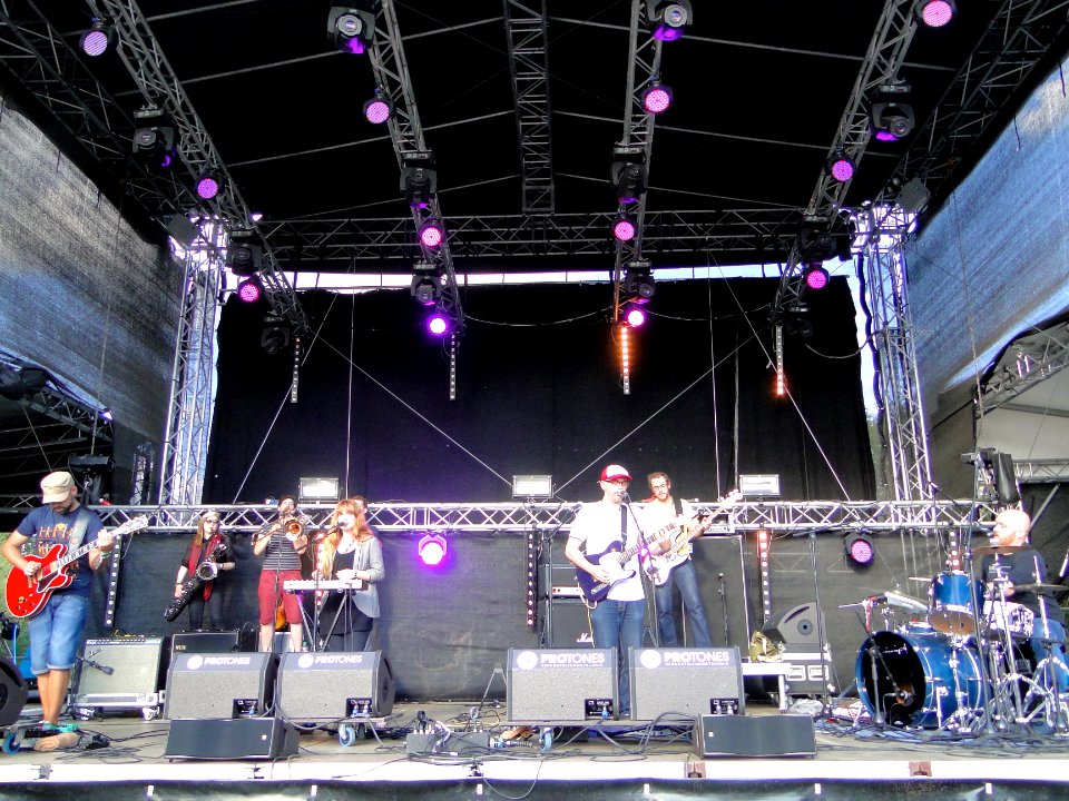 Diagrams at Dockville Festival
