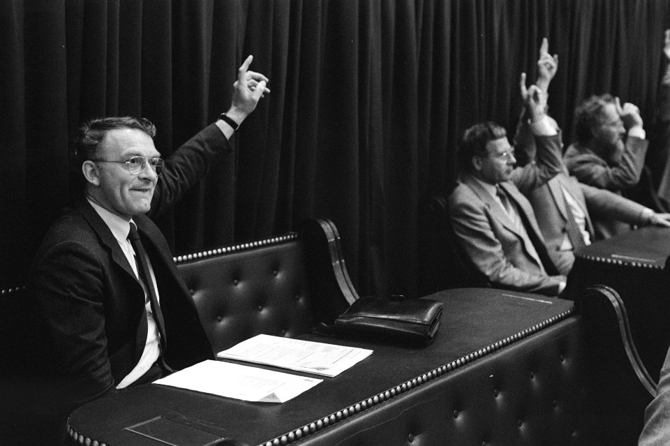 Dhr. Janmaat (Centrumpartij) tijdens de stemming in de Kamer, Bestanddeelnr 932-7147