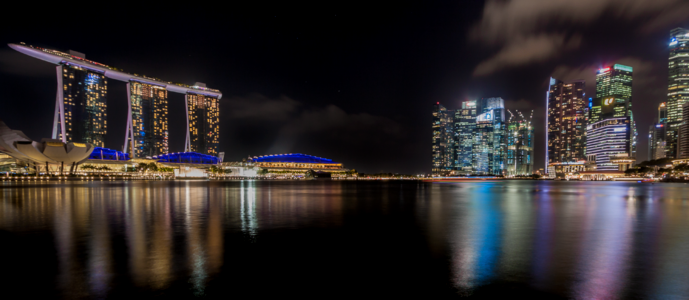 Marina bay skyscrapers port