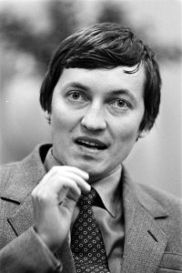 Dhr. Anatoli Karpov, Bestanddeelnr 932-7318
