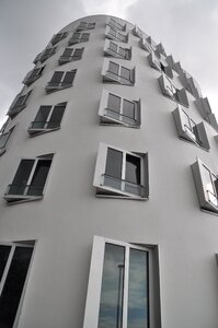 Facade building gehry