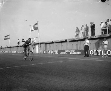 Derde en laatste rit op het circuit van Zandvoort om het kampioenschap van Neder, Bestanddeelnr 909-7699