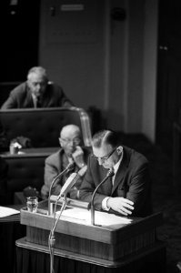 Dhr. Jan Baas (VVD) voert het woord, Bestanddeelnr 919-6435
