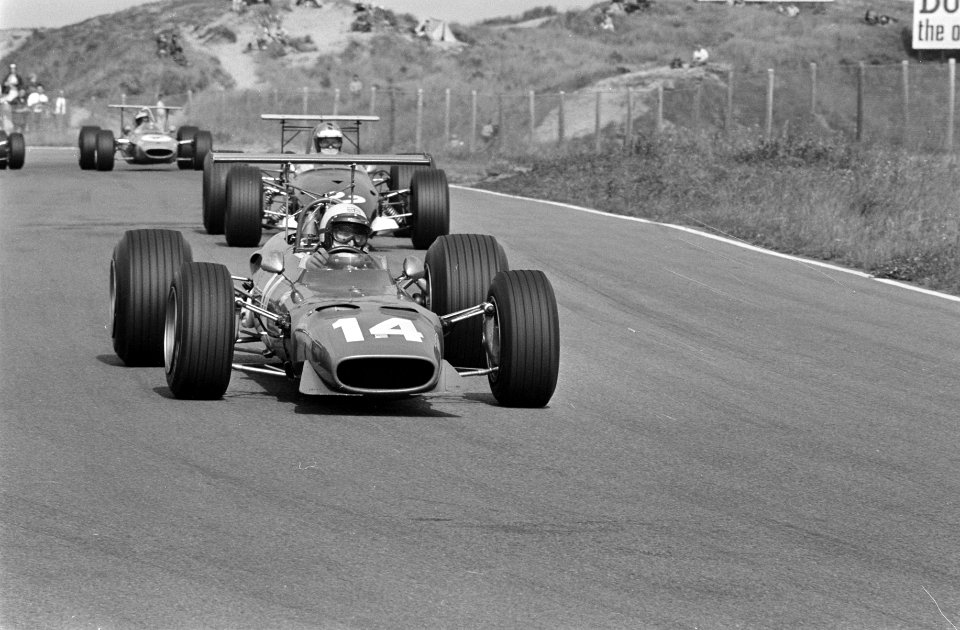 Derek Bell in Ferrari (nr. 14), Bestanddeelnr 921-5604