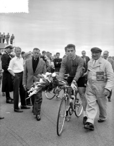 Derde etappe Ronde van Nederland Rick Van Looy, winnaar derde etappe Finish op, Bestanddeelnr 907-9365