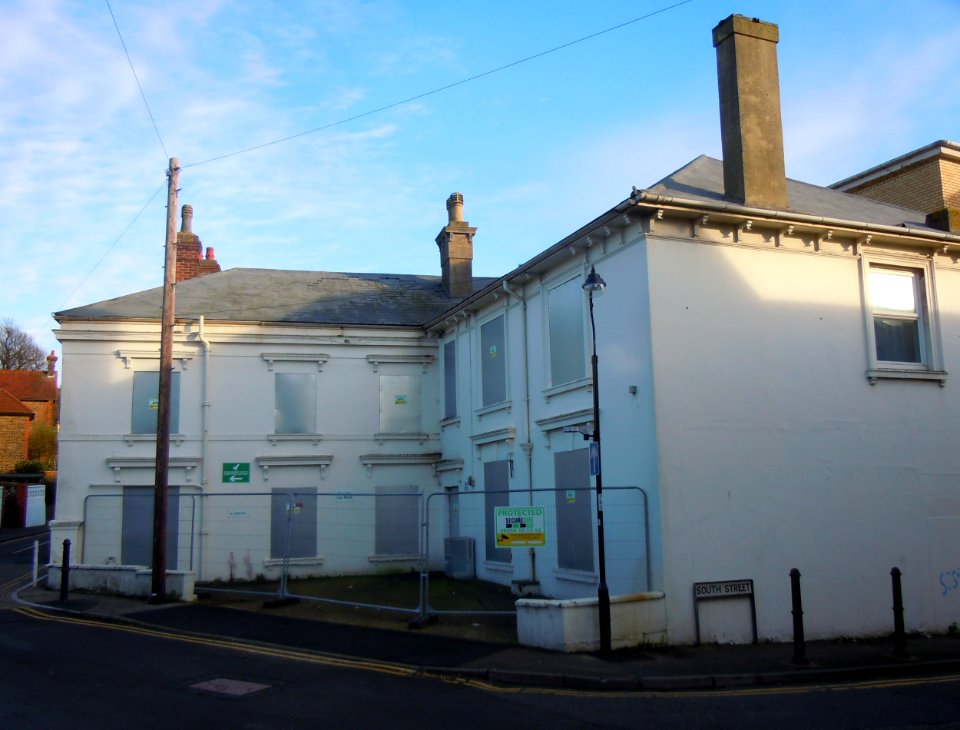 Derelict Building at Drove Road, Portslade (November 2015)