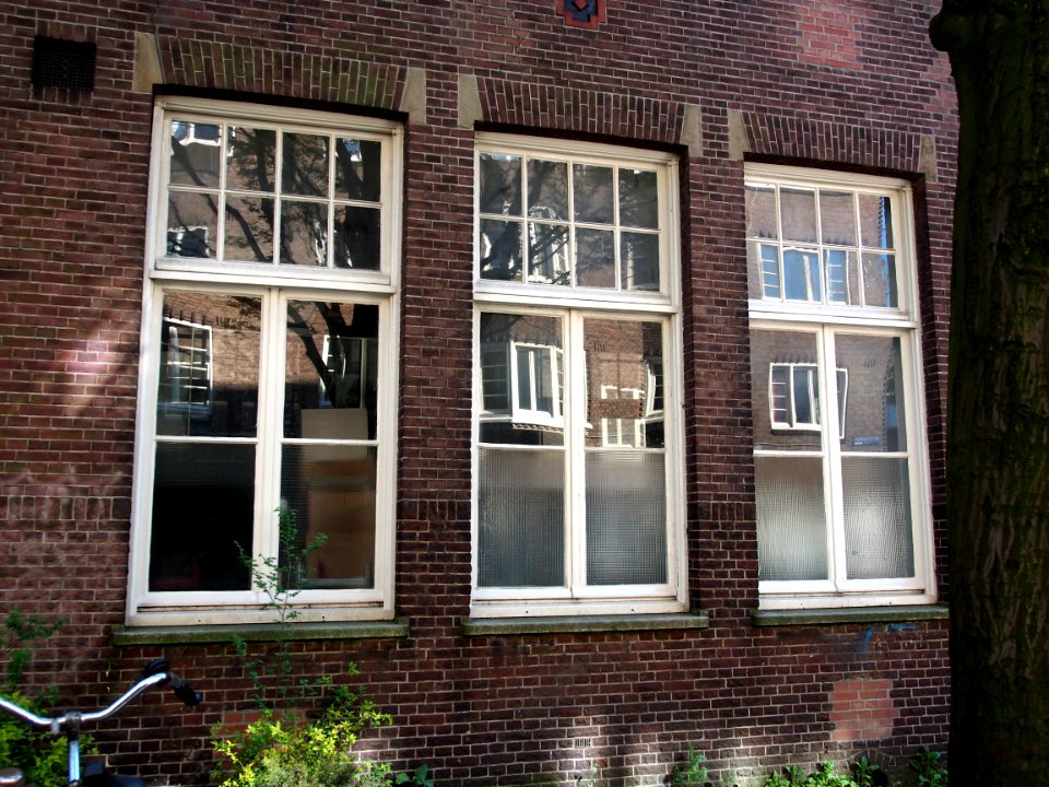 Des Présstraat, Valeriusschool pic2