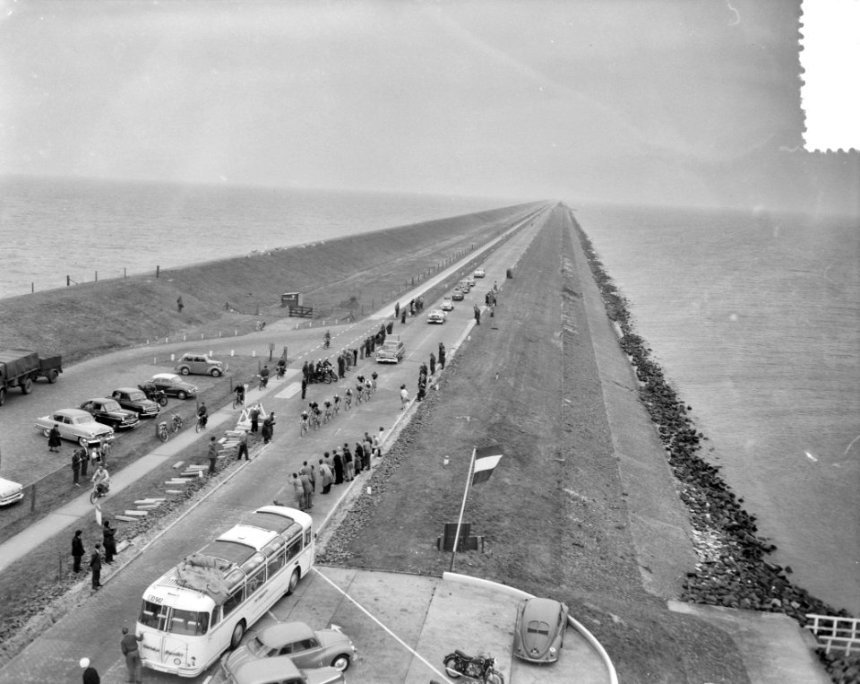 Derde etappe Ronde van Nederland . Afsluitdijk, Bestanddeelnr 907-9361