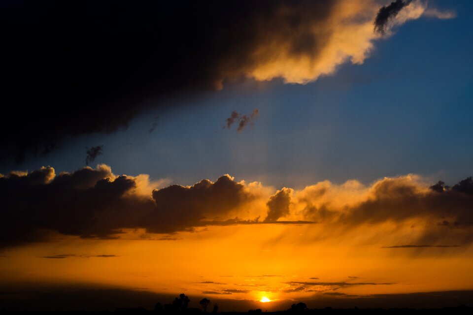 Horizon sky clouds photo