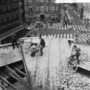 Den Haag krijgt nieuw hart, rond het oud stadhuis, begonnen met afbreken gebouwe, Bestanddeelnr 917-1506