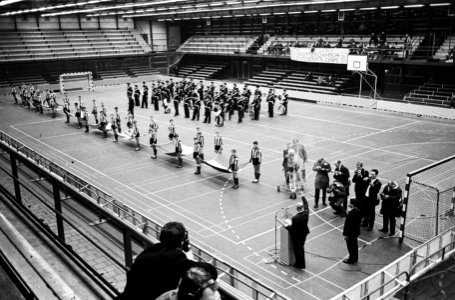 Dertig uur Topsportparade te Rotterdam door burgemeester van Walsum geopend Ove, Bestanddeelnr 915-7697