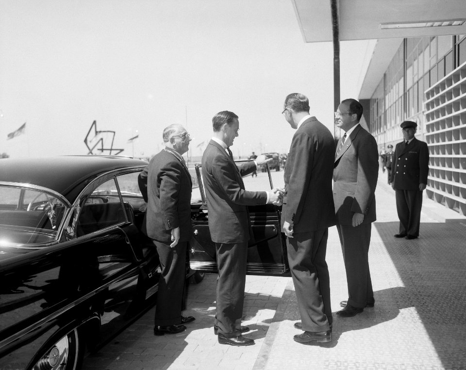 Den Bosch Prins Bernhard opent fabriek Nickolson, Bestanddeelnr 908-6730