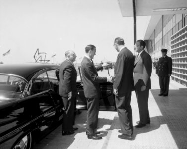 Den Bosch Prins Bernhard opent fabriek Nickolson, Bestanddeelnr 908-6730