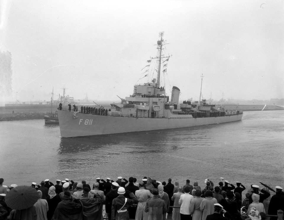 Den Helder , Hr. Ms. Fregat van Zijll voor aflossing, Bestanddeelnr 906-5938