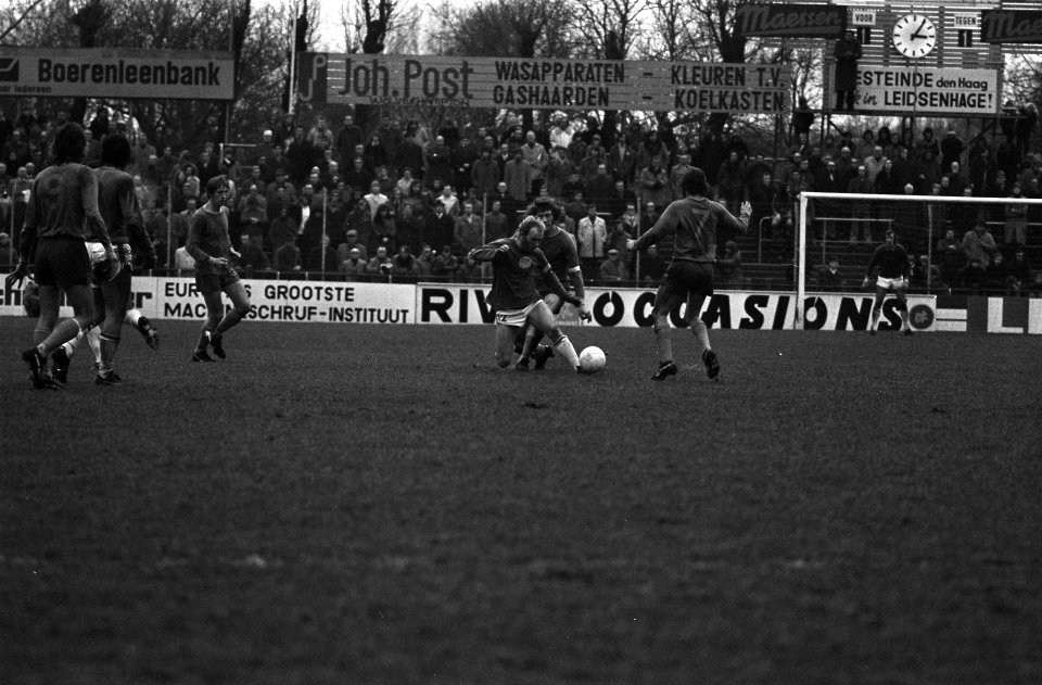 Den Haag tegen MVV 1-1, spelmoment, Bestanddeelnr 926-1692