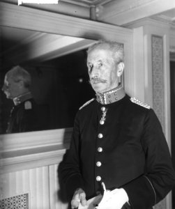 Den Haag Herdenking Grensoverschrijding 1944 Voorzitter Ons Leger K. E. Oudendij, Bestanddeelnr 903-0255