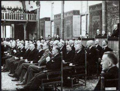 Den Haag. Opening van de Staten-Generaal in 1945 leden van het kabinet-Schermer, Bestanddeelnr 136-0048