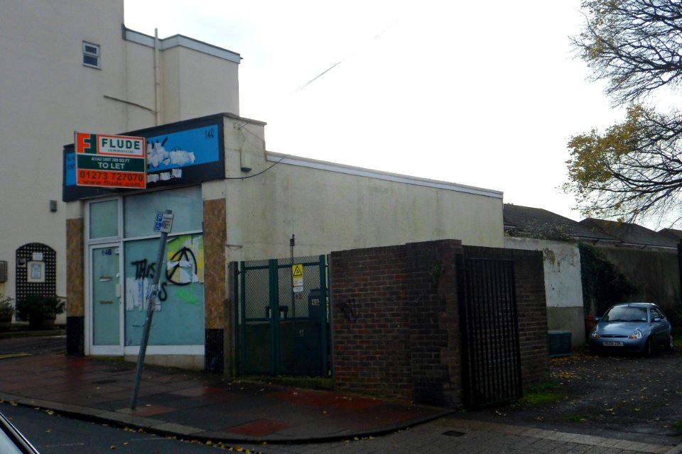 Derelict Shop at 146 Islingword Road, Hanover, Brighton (December 2013)