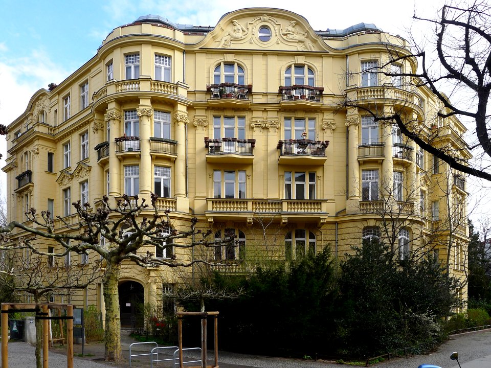Dernburgstraße 1-14 (Berlin-Charlottenburg)