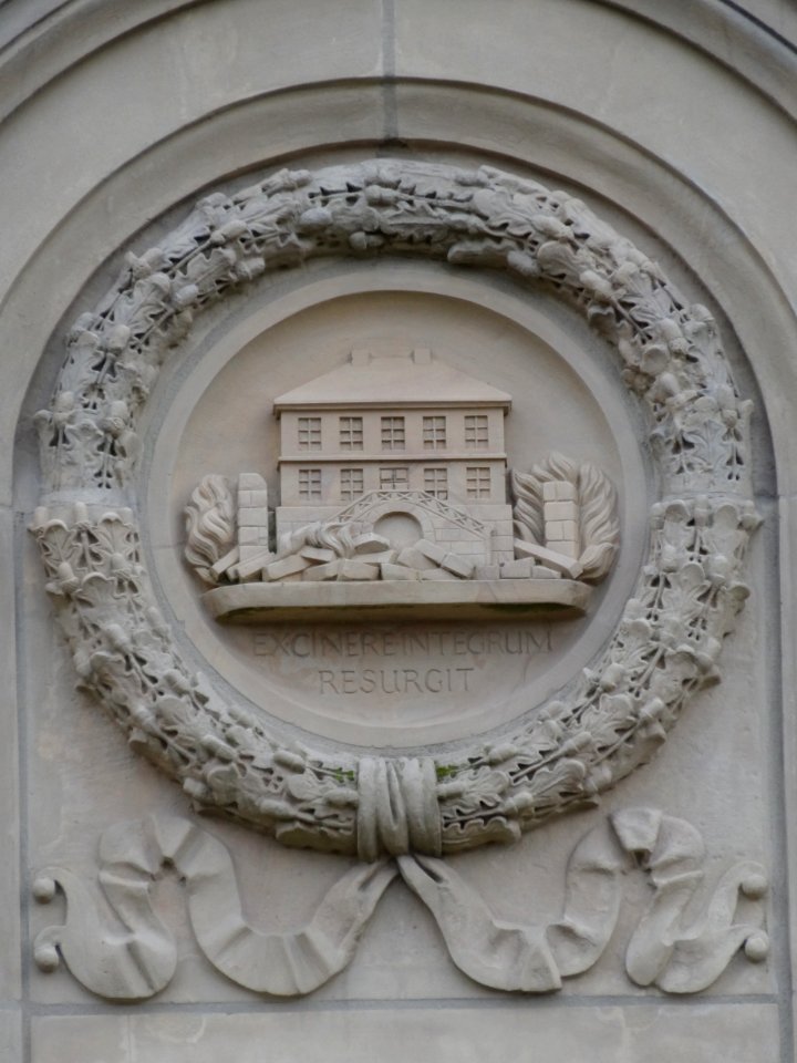 Detail am Arnoldidenkmal, Gotha