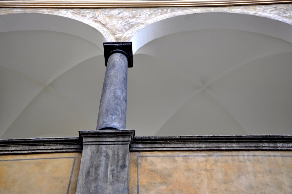 Detail arkády paláce Granovských (Ungelt)