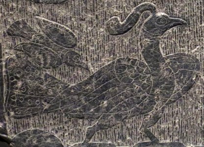 Detail, Stone bas-relief with phoenixes, Eastern Han dynasty, Tokyo National Museum (cropped)