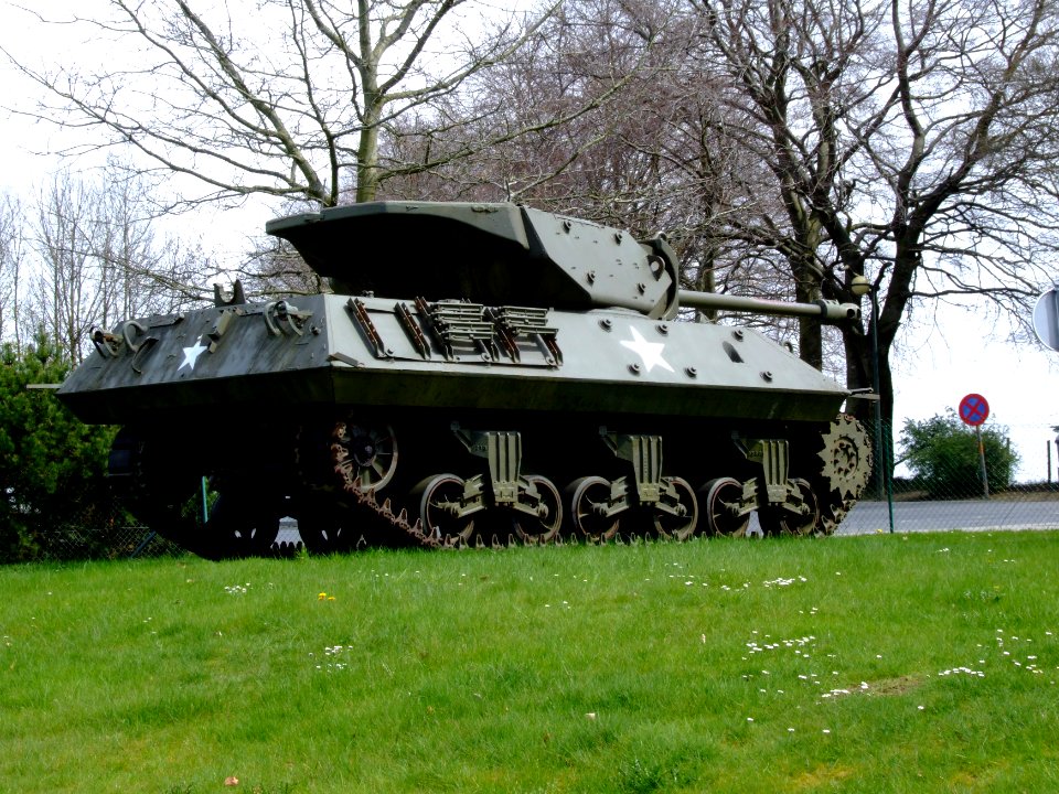 Destroyer M10 at Bastogne Historical Centre pic-004