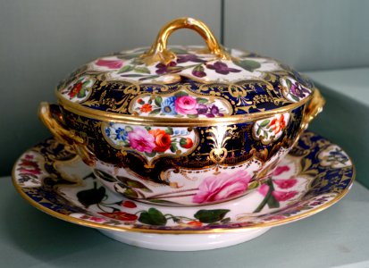Dessert service, Coalport Porcelain Manufactory, probably 1830s-1840s - Harewood House - West Yorkshire, England - DSC01633