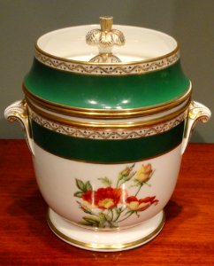 Dessert cooler, 1st of 2, Manufacture de Nast, Paris, 1815-1820, hard-paste porcelain - National Gallery of Art, Washington - DSC09753