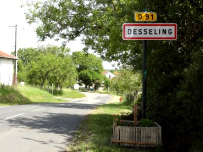 Desseling (Moselle) city limit sign