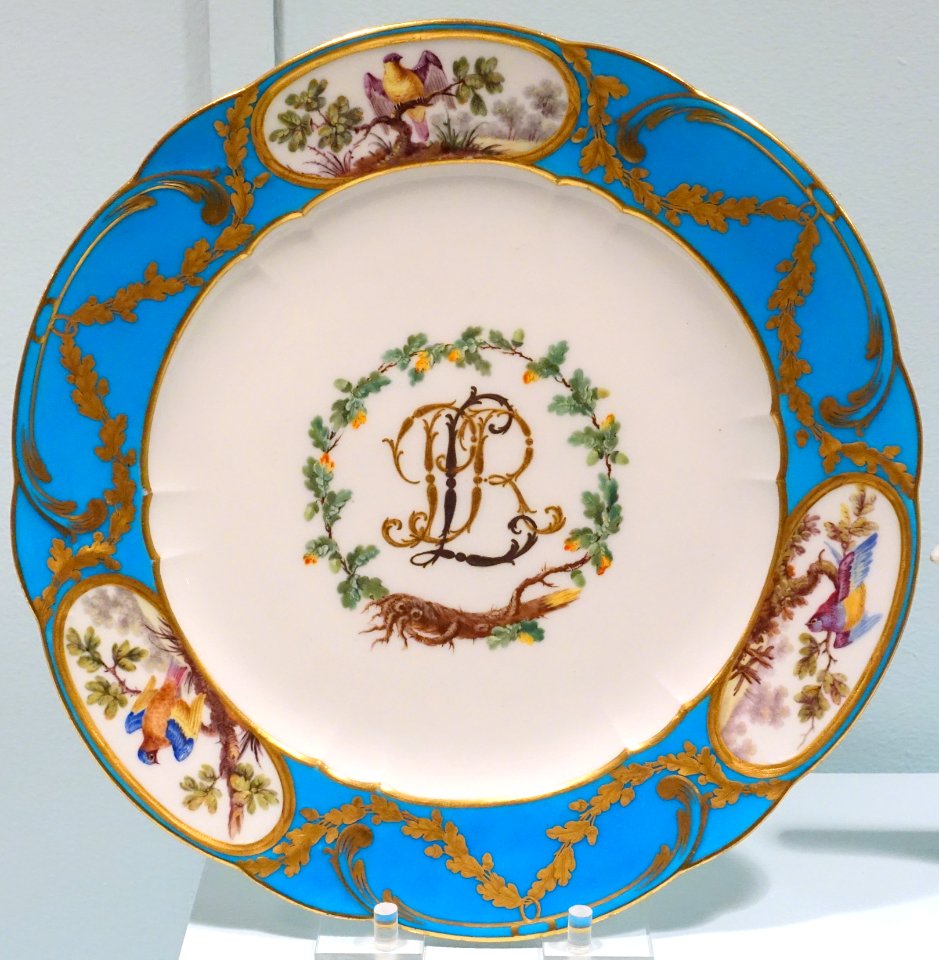 Dessert plate, Prince de Rohan Service, Sevres Porcelain Manufactory, France, 1771, soft-paste porcelain, turquoise ground, polychrome enamel, gilding - Krannert Art Museum, UIUC - DSC06615