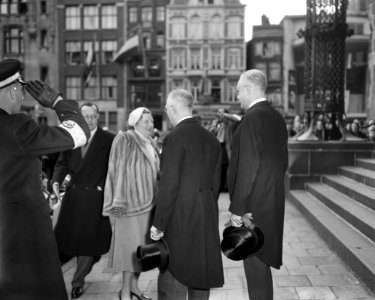 Derde dag Koninklijk bezoek. Effecten- en Koopmansbeurs, Bestanddeelnr 907-7039