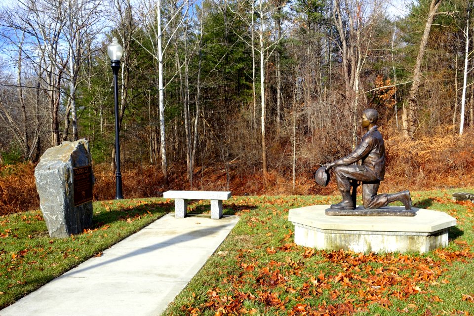 Derby LZ Memorial - Johnny Ro Veterans Memorial Park - Leominster, Massachusetts - DSC09130