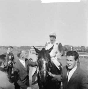 Derby op Duindigt (Flocondor), Bestanddeelnr 913-9894