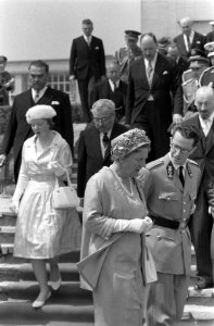 Derde dag Koninklijk bezoek aan Belgie, bezoek aan centrum voor onderzoek en ond, Bestanddeelnr 911-3048 photo