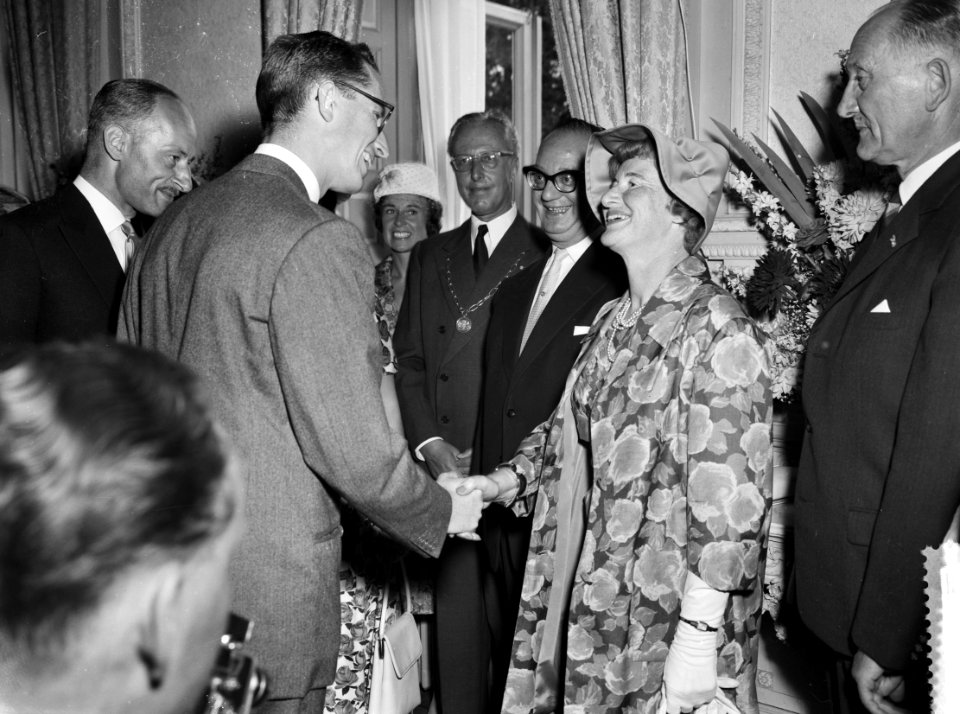 Derde dag van het bezoek van Koning Boudewijn Receptie van de Belgische kolonie, Bestanddeelnr 910-5151