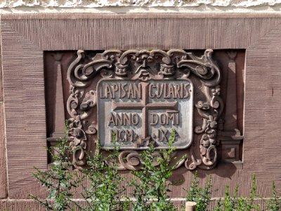 Detail Church Uder 2