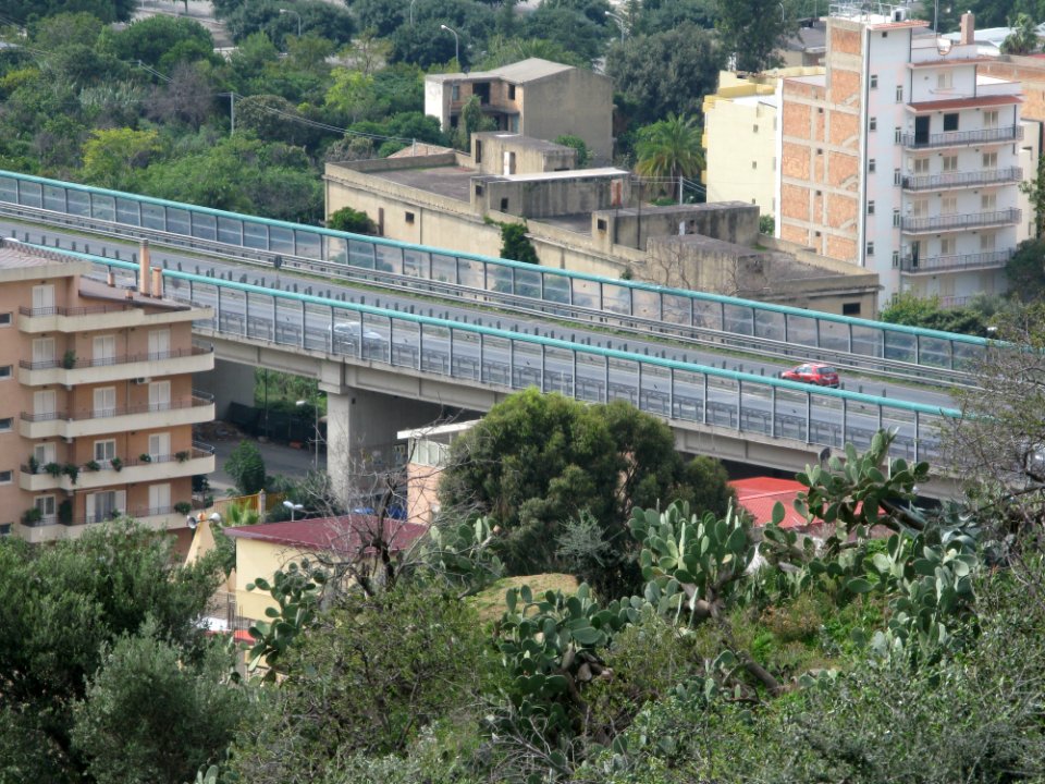 Detail of Autostrada A3 SA-RC (Ponte Calopinace) - Reggio Calabria - Italy - 1 Nov. 2010