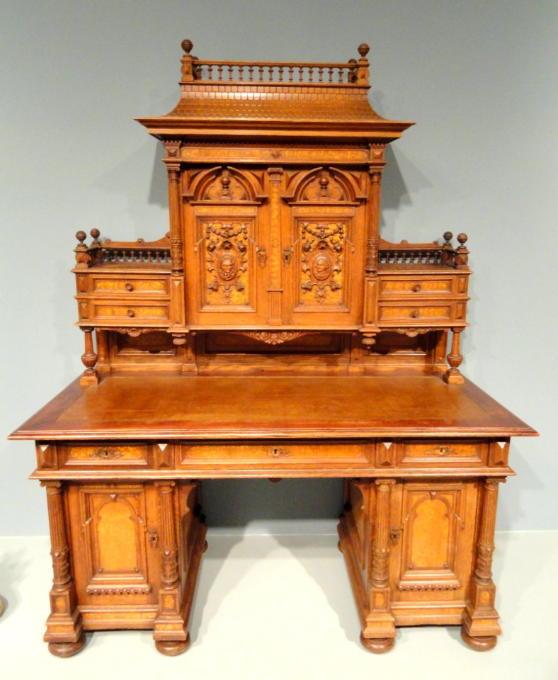Desk and Bookcase, 1893, by Ladislaus Zdzieblowski, Chicago, oak - Art Institute of Chicago - DSC09945