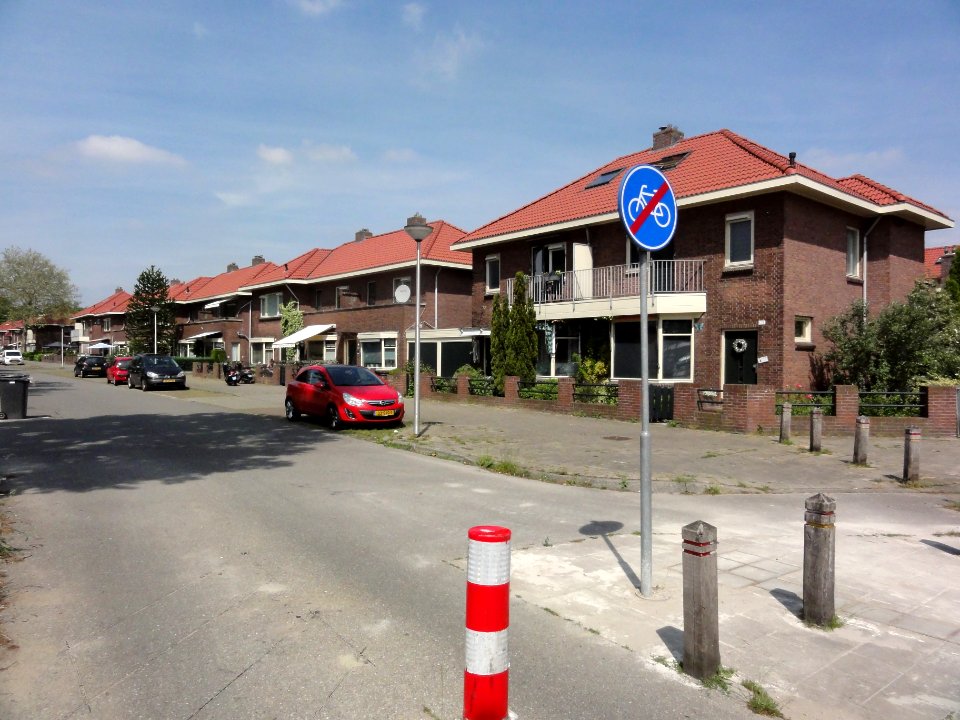 Dolphia (Enschede) Gronausestraat hoek Slankweg