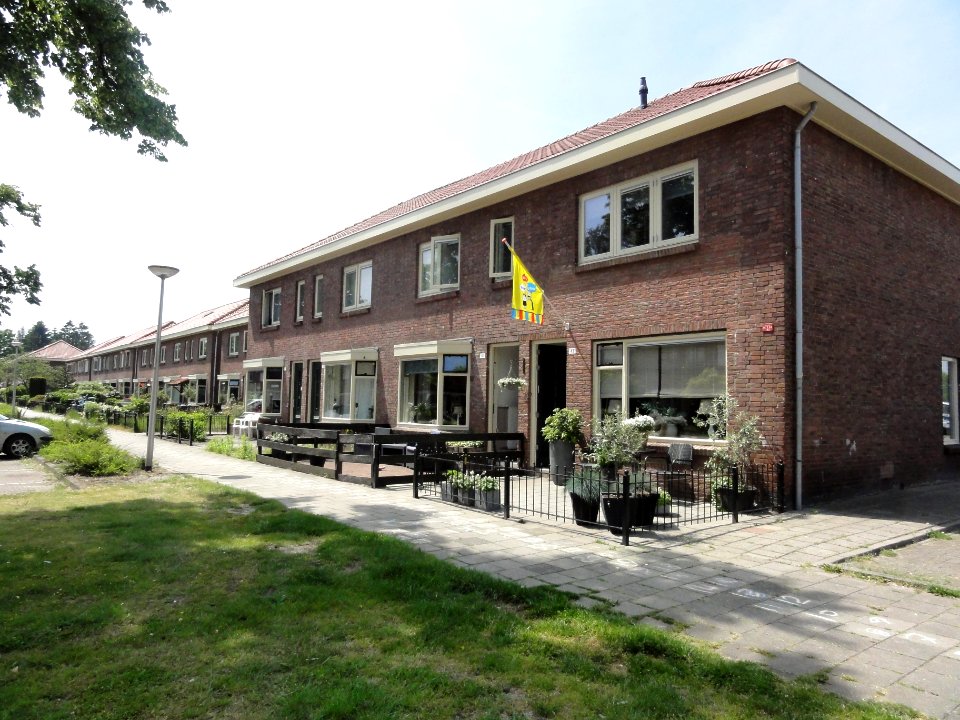 Dolphia (Enschede) Slankweg hoek Louis Bothastraat