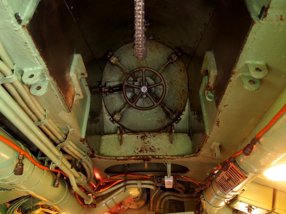 Dolphin class SPRINGEREN submarine, pic-004