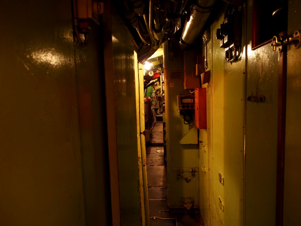 Dolphin class SPRINGEREN submarine, pic-005