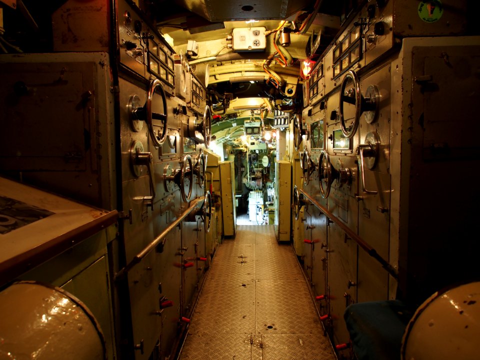 Dolphin class SPRINGEREN submarine, pic-022