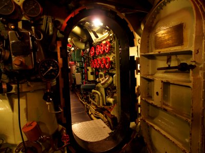 Dolphin class SPRINGEREN submarine, pic-021