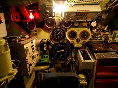 Dolphin class SPRINGEREN submarine, pic-013
