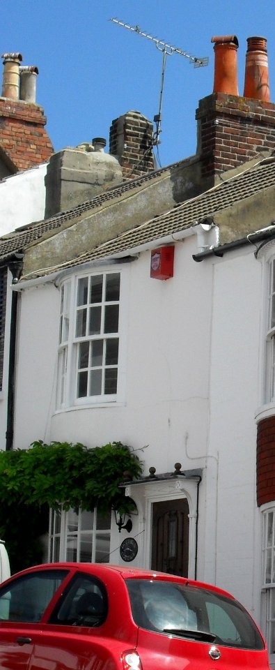 Dolphin Cottage, 22 Crown Street, Brighton (July 2010)