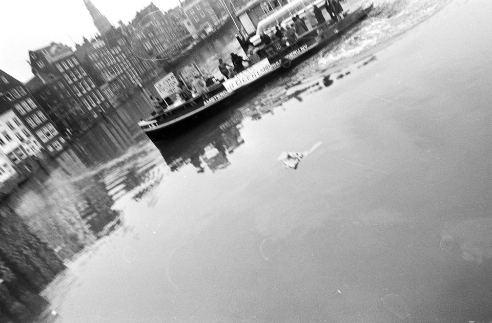 Dolle Minas vieren eenjarig bestaan, Amsterdam, Bestanddeelnr 924-2219