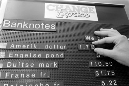 Dollarkoers blijft dalen nu 1,79 wisselkoers, Bestanddeelnr 934-1592